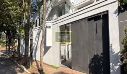 Sobrado comercial para venda ou locação no Alto de Pinheiros