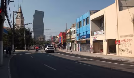 Salão comercial para locação em Pinheiros - próximo a estação do metrô Faria Lima.
