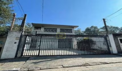 Imóvel comercial com 3 pavimentos para locação no Butantã