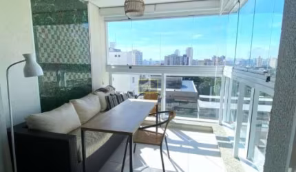 Apartamento à venda com 2 dormitórios na Aclimação