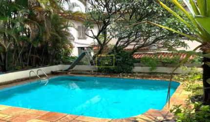 Sobrado com 03 dormitórios para venda no Sumaré