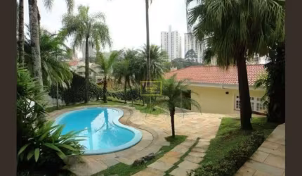 Sobrado com 3 suítes, 4 vagas e Piscina no Bairro do Sumaré!