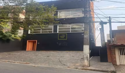 Prédio Comercial com 2 andares para locação no Sumarezinho