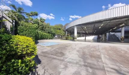 Imóvel comercial com 2 andares para venda na Lapa