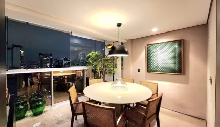 Apartamento Andar Alto para Venda na Vila Olímpia
