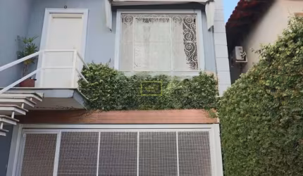 Casa com 04 Dormitórios Para Venda no Butantã
