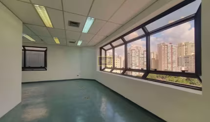 Conjunto Comercial na Água Branca