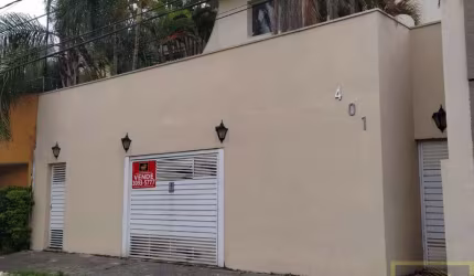 Sobrado Residencial com vaga para 5 carros na Vila Madalena!