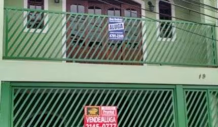 Sobrado em rua tranquila para venda no Campo Limpo