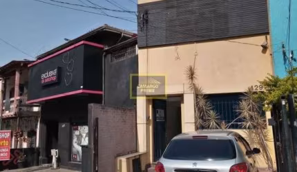 Sobrado para locação em frente ao Shopping West Plaza