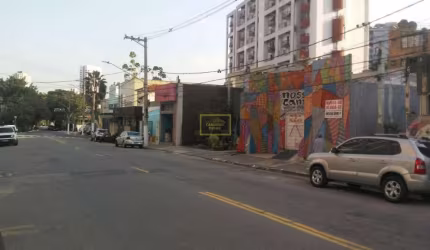 Ótimo imóvel próximo do Beco do Batman na Vila Madalena!