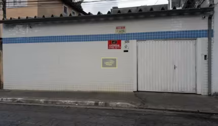 Casa residencial bem localizado à 500 metros da Estrada do Campo Limpo