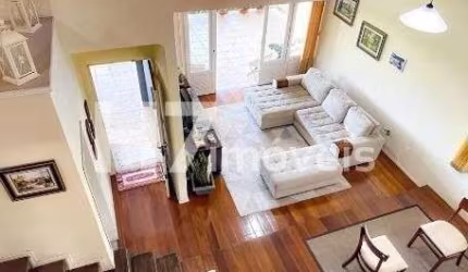 Sobrado com 1 suíte + 2 quartos, Anita Garibaldi - Joinville
