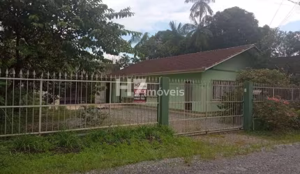 Casa com 2 quartos, Saguaçu - Joinville
