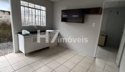Kitnet com 2 quartos para Locação, Morro do Meio - Joinville