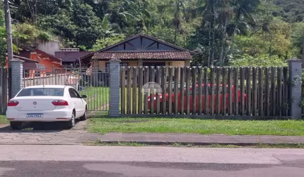 Casa com 3 quartos à venda na AVENIDA LEOVEGILDO DE FREITAS, 345, Centro, Antonina, 400 m2 por R$ 150.000