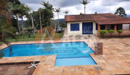 Chácara com 8.300 m² - 3 Dormitórios - Bunjiro Nakao - Ibiúna SP