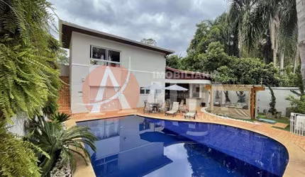 Sobrado Triplex - 4 Dormitórios - Condomínio Boulevard Granja Viana - Granja Viana - Coita/SP