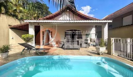 Casa (V) - 3 Dormitórios - Villa Diva - Carapicuíba -SP