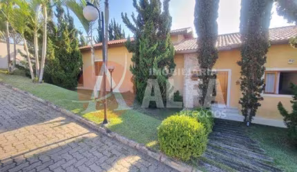 Casa (V) - 3 Dormitórios - Condomínio  Vila Velha -  Jardim Ana Estela - Carapicuíba - SP