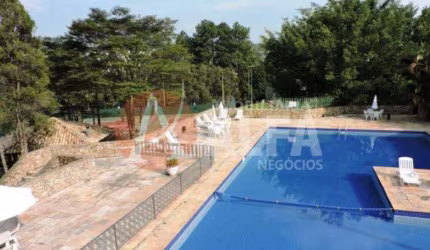 Casa (V) - 4 Dormitórios - Condomínio Forest Hills - Altos de São Fernando -  Jandira