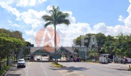 Casa térrea à venda com 6 Dormitórios - Condomínio São Paulo II - Cotia / SP
