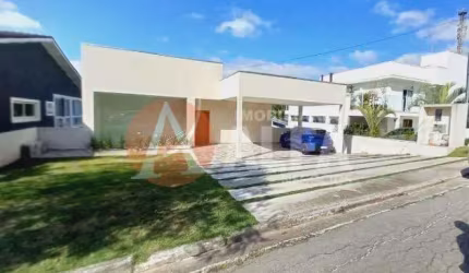 Casa com 3 Dormitórios - Condomínio Quinta de São Fernando - Pitas - Cotia/SP