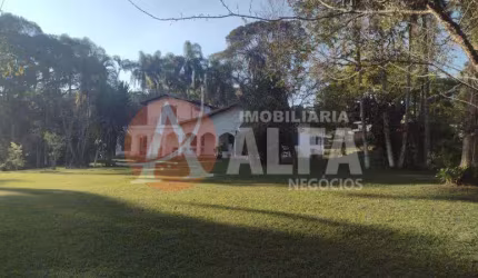 Chácara com 16.556 metros e 4 Dormitórios - Do Carmo (canguera) - São Roque /SP