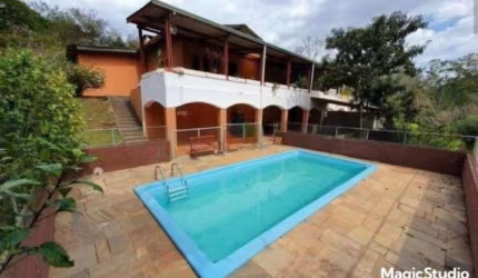 Casa - 03 dorms - Estr. de Moreiras - São Roque