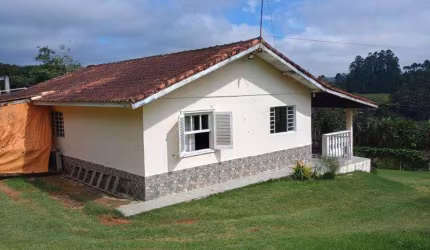 Chácara com 1. 500 m² - 03 Dormitórios - Terras de São Felipe (Caucaia do Alto) - Cotia / Sp