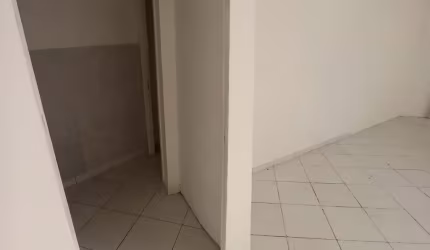 Ótima loja. Bem localizada com 110 m2