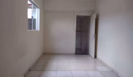 Casa com 3 quartos à venda na Vila Cristina, Piracicaba , 209 m2 por R$ 250.000