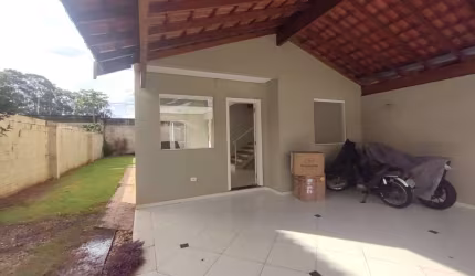 Casa em condomínio fechado com 3 quartos para alugar no Loteamento São Francisco, Piracicaba , 126 m2 por R$ 2.900