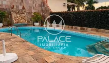 Casa com 3 quartos à venda no Jardim Porangaba, Águas de São Pedro , 300 m2 por R$ 790.000