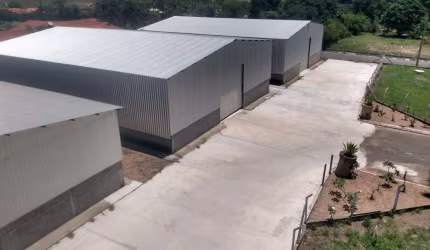 Ponto comercial com 1 sala para alugar no Condomínio Serra Verde, São Pedro , 560 m2 por R$ 6.000