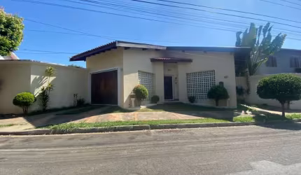 Casa em condomínio fechado com 3 quartos à venda no Dois Córregos, Piracicaba , 295 m2 por R$ 1.200.000