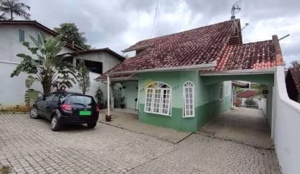Casa com 3 quartos à venda na Palhoça, 125, Itaum, Joinville por R$ 590.000