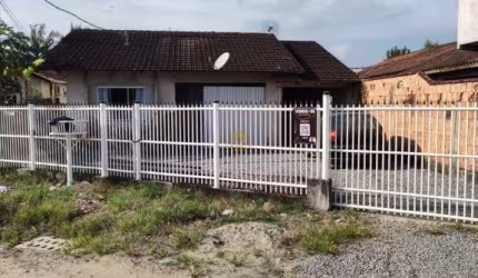 Casa com 2 quartos à venda na Tereza Farias Vieira, 225, João Costa, Joinville por R$ 369.000