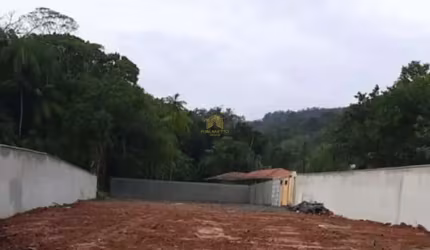 Terreno à venda na Rua Boehmerwald, 5210, Paranaguamirim, Joinville por R$ 379.000