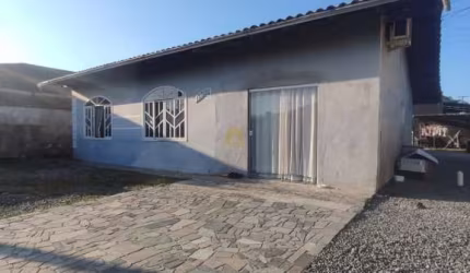 Casa com 2 quartos à venda na Radiotelegrafista Odorico de Souza, 244, João Costa, Joinville por R$ 399.900