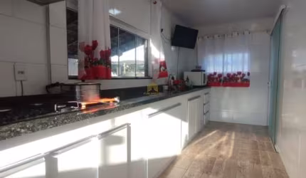 Casa com 2 quartos à venda na Radiotelegrafista Odorico de Souza, 244, João Costa, Joinville por R$ 399.900