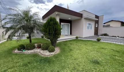 Casa com 3 quartos à venda na Fernando Nunes Santana, 101, João Costa, Joinville por R$ 799.000