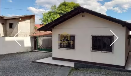 Casa com 2 quartos à venda na Rua Piratuba, 500, Saguaçu, Joinville por R$ 857.900