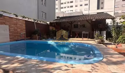 Casa com 5 quartos à venda na Centro, 185, Centro, Joinville por R$ 1.200.000
