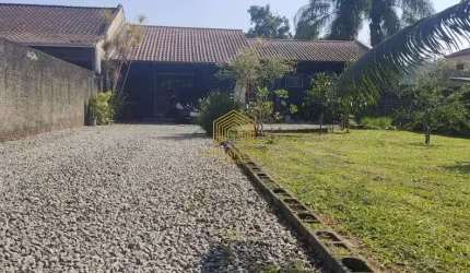 Casa com 2 quartos à venda na Rua Dilson Funaro, 900, Ulysses Guimarães, Joinville por R$ 479.900