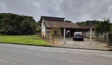 Casa com 4 quartos à venda na Rua Colombo, 576, João Costa, Joinville por R$ 380.000