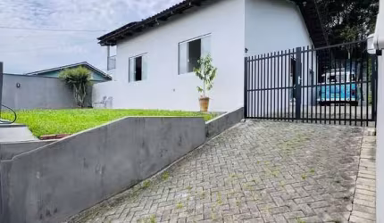 Casa com 3 quartos à venda na Rua Antônio Cidral, 300, Itaum, Joinville por R$ 459.900