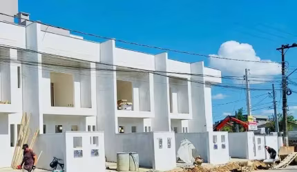 Casa com 2 quartos à venda na Rua Pavão, 200, Costa e Silva, Joinville por R$ 499.900