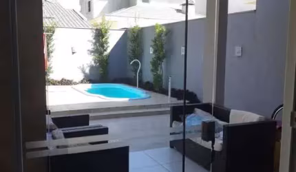 Casa com 3 quartos à venda na Rua Alfredo Lienstedt, 250, Vila Nova, Joinville por R$ 789.900