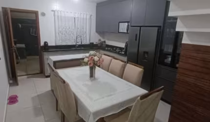 Casa à venda na Rua Porto Rico, 924, Floresta, Joinville por R$ 440.000